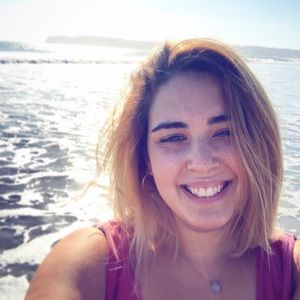 Meet your Posher, Emilee